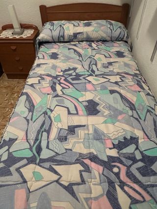 Juego de cortinas y edredón