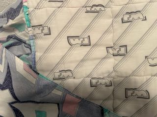 Juego de cortinas y edredón