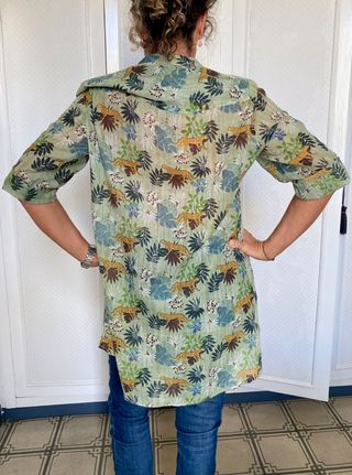 Túnica con estampado tropical de Lara Ethnics