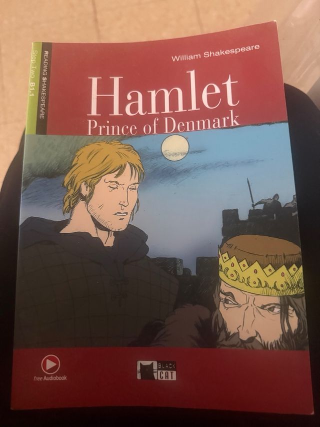 HAMLET PRINCE OF DENMARK (FREE AUDIO) B1.1