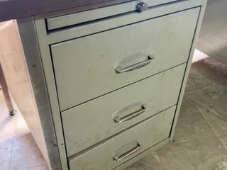 Escritorio metálico industrial