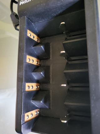 Cargador Pilas Universal Philips PNC510