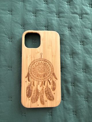 Funda iPhone 15 Madera Diseño Atrapasueños