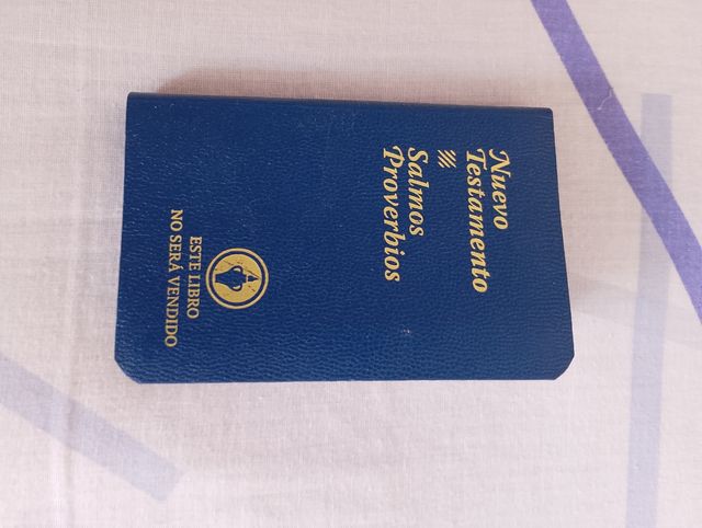 Nuevo testamento salmos proverbios