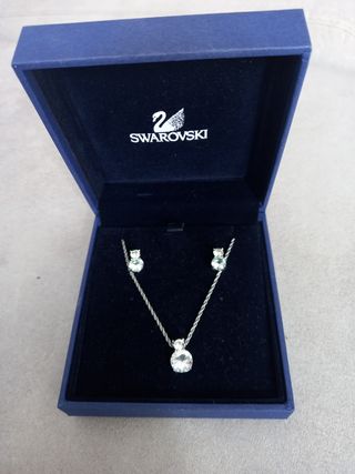 Conjunto Swarovski Collar y Pendientes
