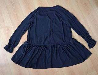 Blusón H&M negro con cordones