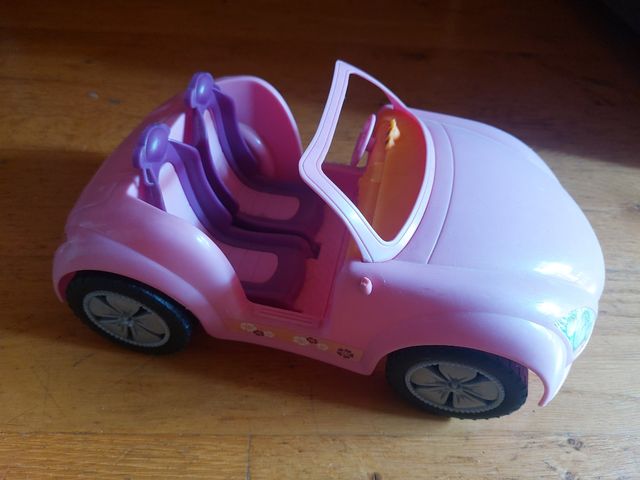 Coche rosa Barbie descapotable
