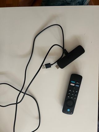 Amazon Fire TV Stick con Mando