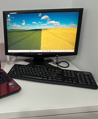 Ordenador sobre mesa
PC HP ProDesk 600 G2 SFF. 