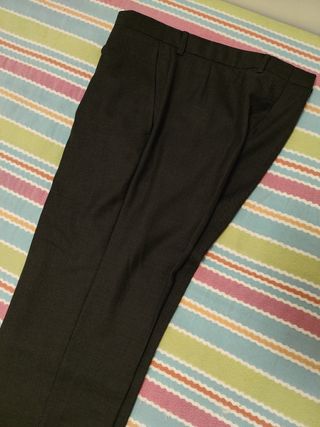 Traje gris de hombre