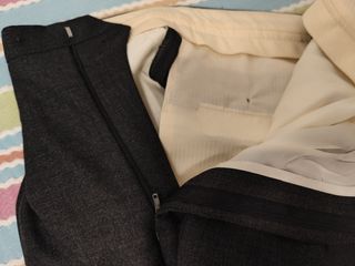 Traje gris de hombre