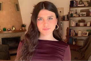 Profesora de repaso de ciencias e inglés