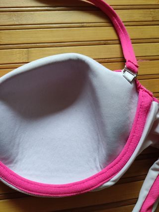 Bikini Fucsia y Blanco