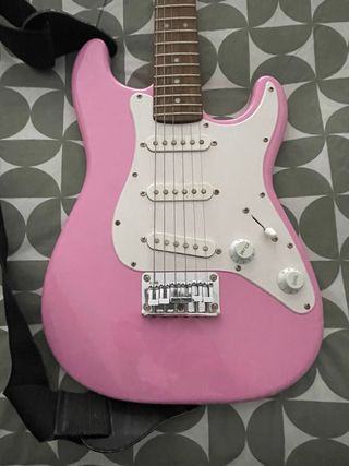 Guitarra Eléctrica Squier Mini Stratocaster Rosa