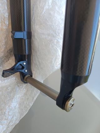 Horquilla FRM Airway Carbono 27.5.
