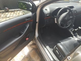 Toyota Avensis 2006