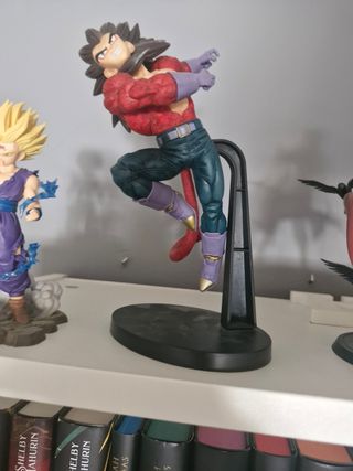 Figura Dragon Ball Z Super Saiyan 4
