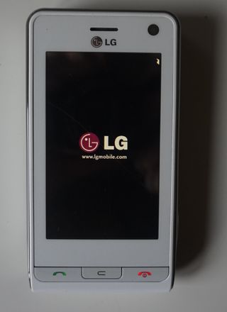 LG KU990i Viewty bianco + caricabatterie