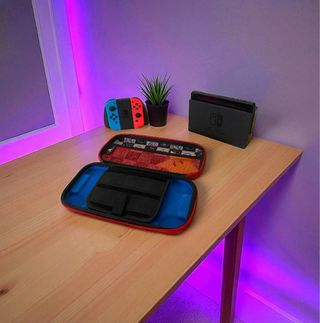Nintendo Switch + Accesorios y Funda