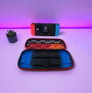 Nintendo Switch + Accesorios y Funda