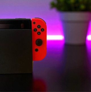 Nintendo Switch + Accesorios y Funda