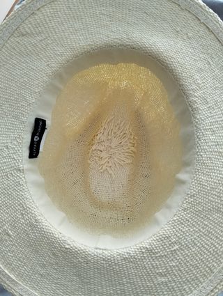 Sombrero de paja beige con cinta marrón