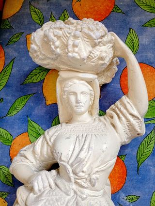 Scultura in gesso policromo vintage 