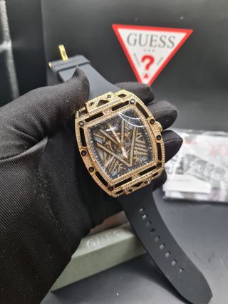 Reloj Guess Dorado y Negro