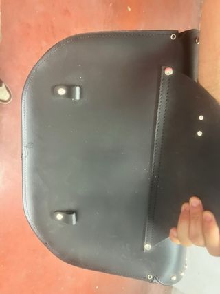 Alforjas de piel para moto con flecos
