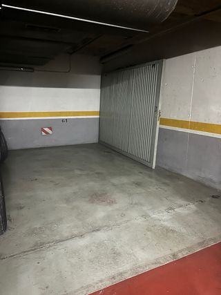 Alquiler Plaza de Garaje en zona céntrica de Vic. 