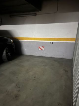 Alquiler Plaza de Garaje en zona céntrica de Vic. 