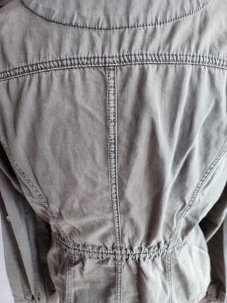 Chaqueta Yésica verde militar talla L