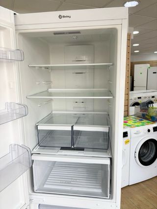 BALAY NEVERA COMBI 185CM NOFROST A+++. GARANTÍA