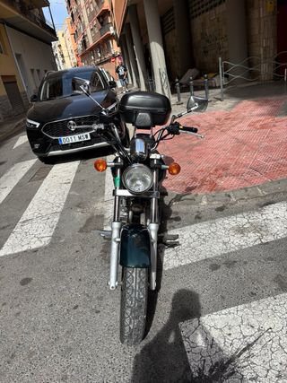 SUZUKI MARAUDER 250