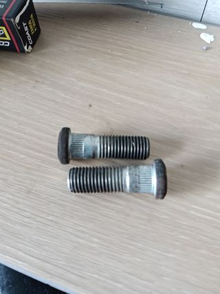 Tornillos de buje para Civic