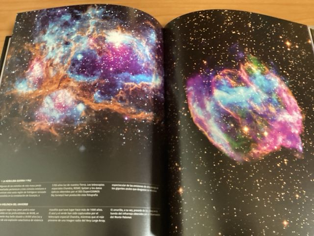 El Universo. Libro. Marina Costa, Walter Riva