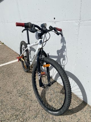 Bicicleta Btwin Rockrider Blanca pulgadas 24