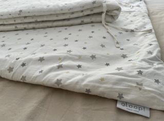 Funda nórdica cuna y chichonera estrellas