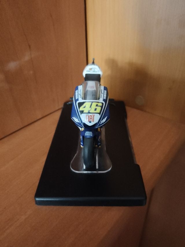 Moto Yamaha YZR-M1 World Champion 2008
