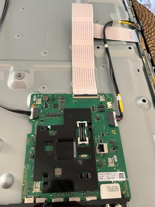 Componentes internos TV Samsung 75 pulgadas