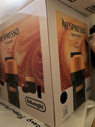 Cafetera Nespresso Vertuo Pop Negra