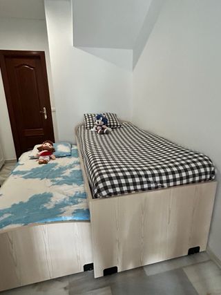 Cama nido beige y azul