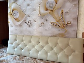 Cabecero de dormitorio beige y dorado urge