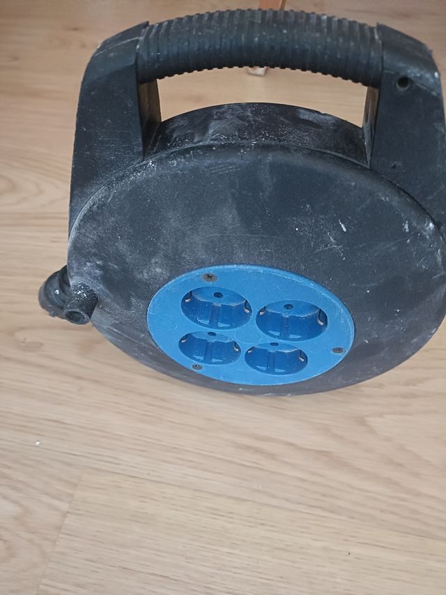 Regleta 10m con 4 enchufes