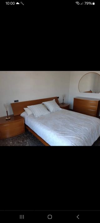 Dormitorio madera: Cama + 2 Mesitas