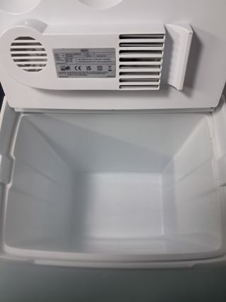 Nevera portátil mobicool de 26 litros a 230v y 12v