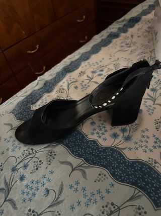 Sandalias de tacón negras