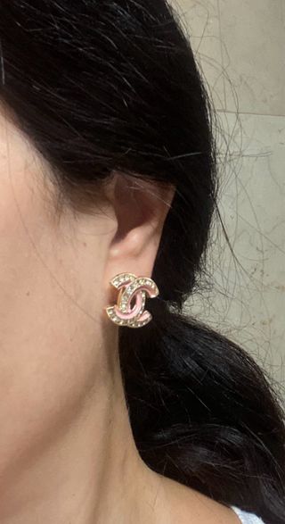 Botones Chanel pendientes con Cristales 
