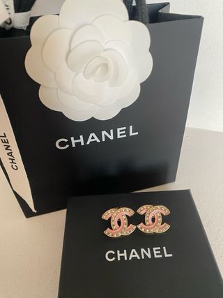 Botones Chanel pendientes con Cristales 