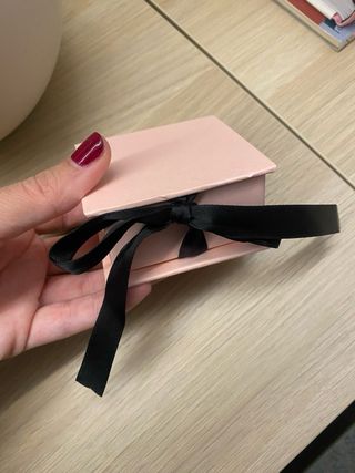 Botones Chanel pendientes con Cristales 